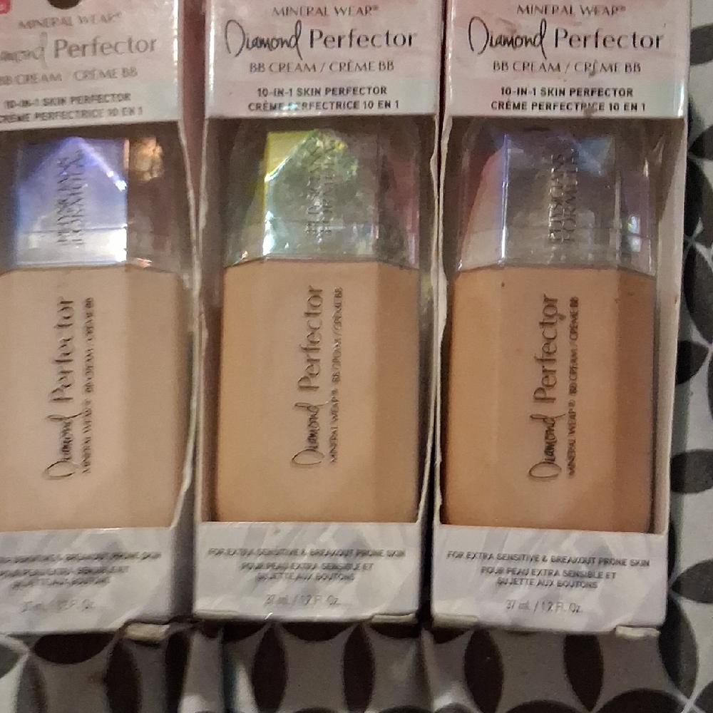 Physicians Formula Diamond Perfector BB Cream - Cream and Tan Shades